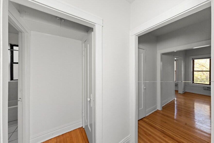 Building Photo - 3816 N Fremont St