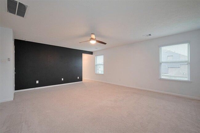 Building Photo - 5011 Pine Ridge Knoll Ct