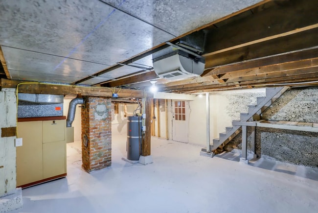 Basement - 1719 E Empire Ave