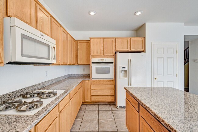 Building Photo - Southern Highlands Single Family Home