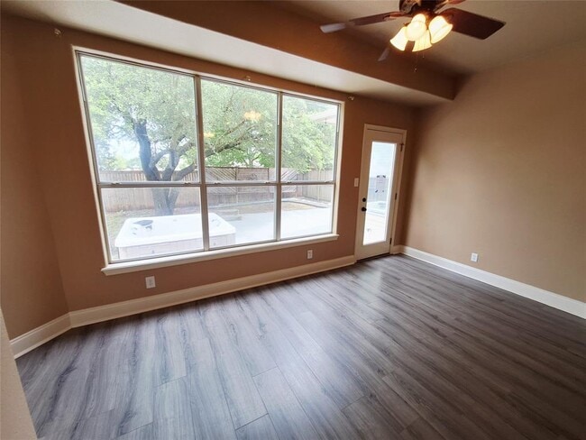 Building Photo - 2122 Wheaton Trail