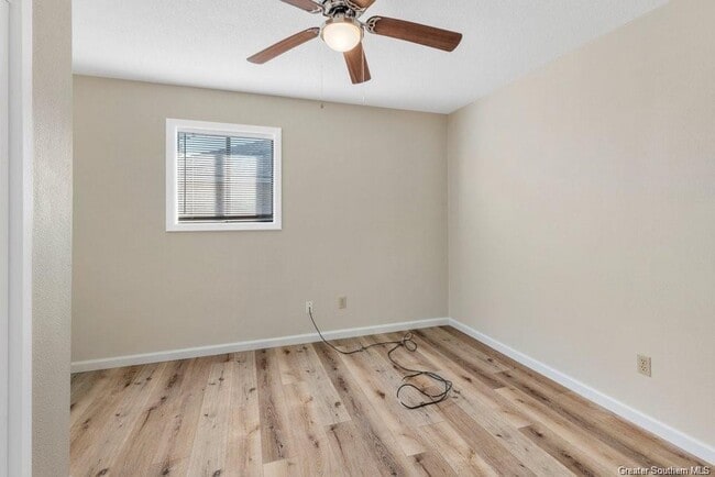 Building Photo - 4900 E St Charles Ave