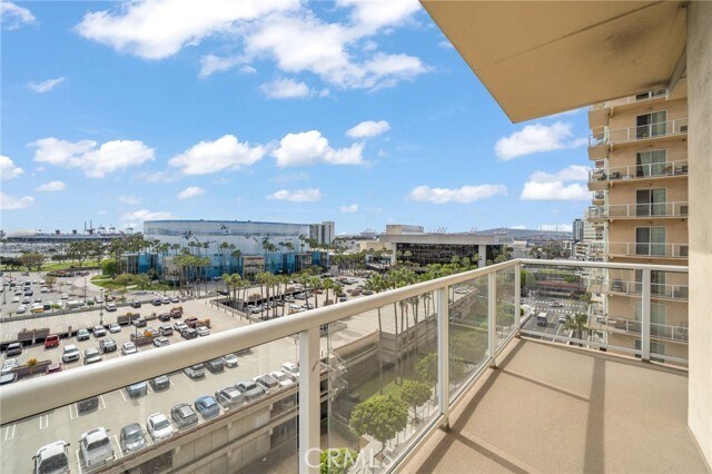Building Photo - 488 E Ocean Blvd