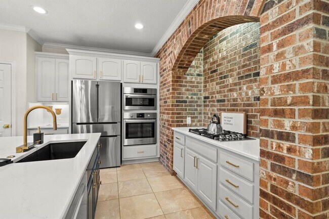 Building Photo - 8503 Stones Throw Ln