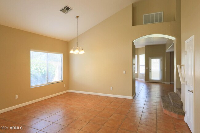 Building Photo - 7456 W Aurora Dr