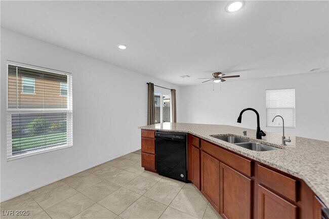 Building Photo - 9734 Cluny Ave