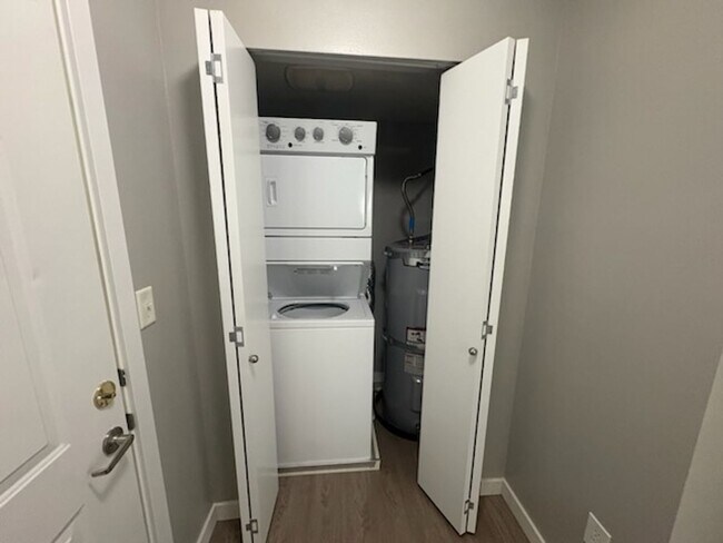 Building Photo - Belleau Woods: Your Home is Waiting!