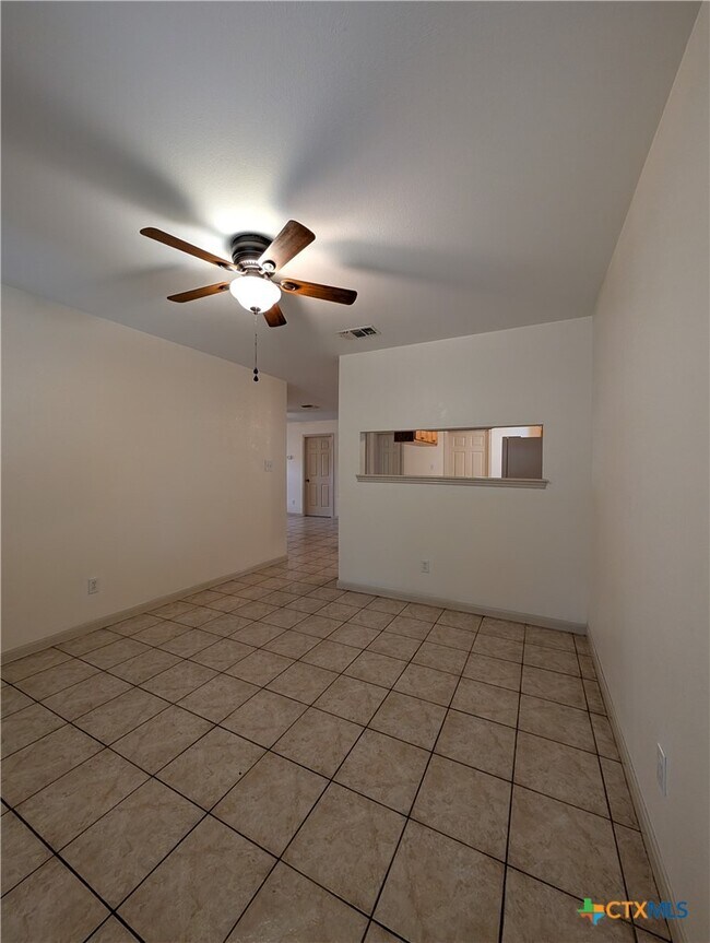 Building Photo - 1134 Misty Acres Dr