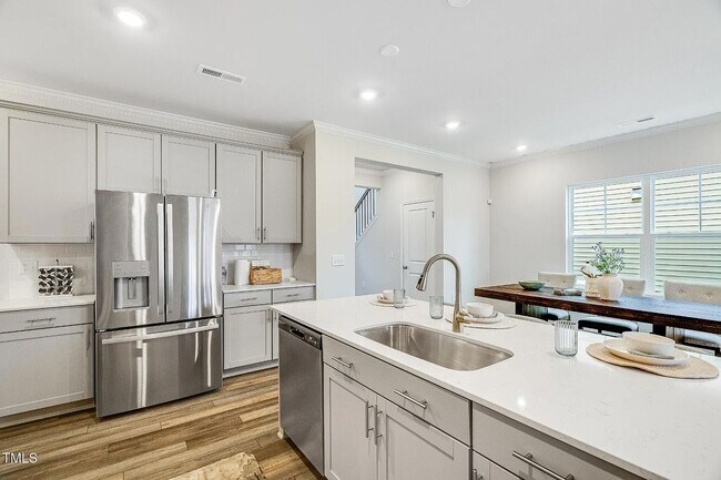 Building Photo - 131 S Finley Lndg Pkwy