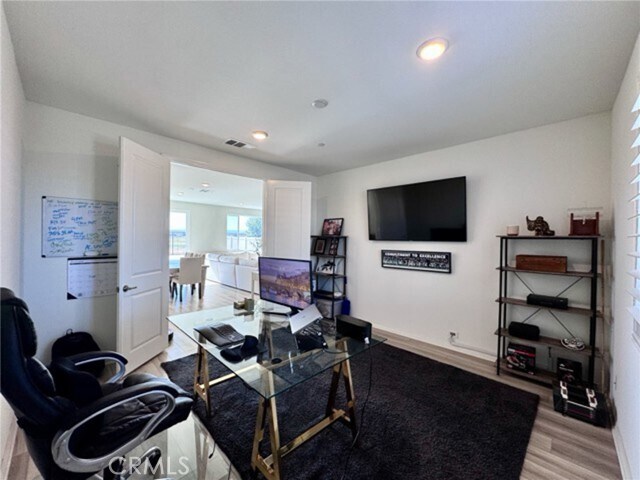 Building Photo - 36224 Owens Dr
