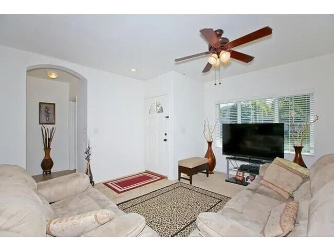 Building Photo - A stunning two-story house boasts three spacious bedrooms and 2.5 bathrooms