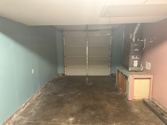 Building Photo - 721 N Bristow Ave