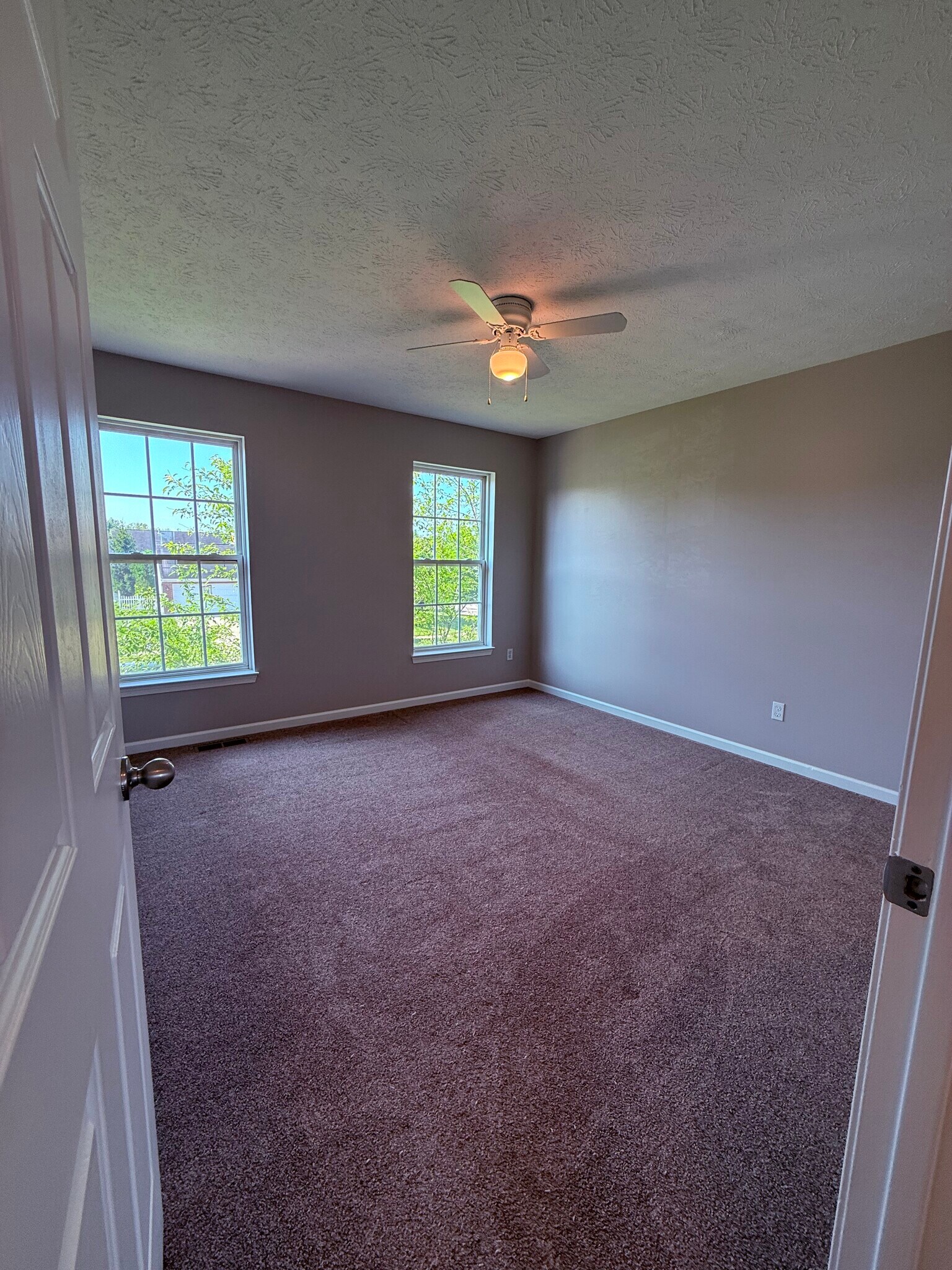 Building Photo - 657 Brookledge Ct