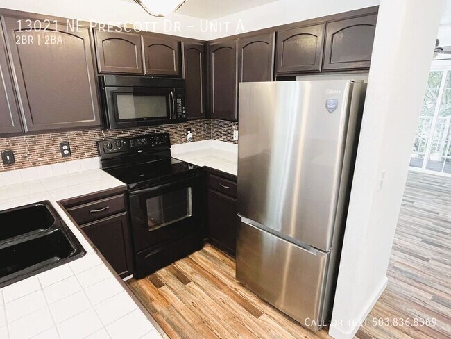 Building Photo - 13021 NE Prescott Dr