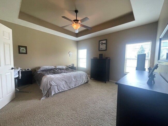 Building Photo - Ranch in Shadow Lake Papillion