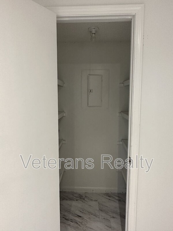 Building Photo - 111 Via Don Ray Rd