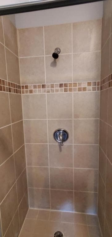 Building Photo - 4135 S Compton Ave