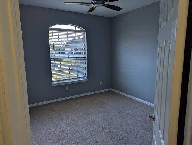 Building Photo - 305 Harvest Bend Dr