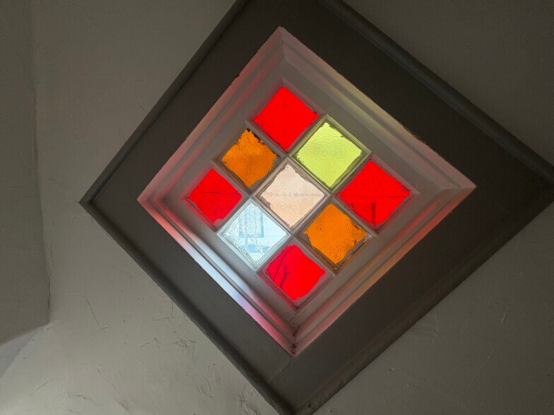 Building Photo - 91 Main Ave