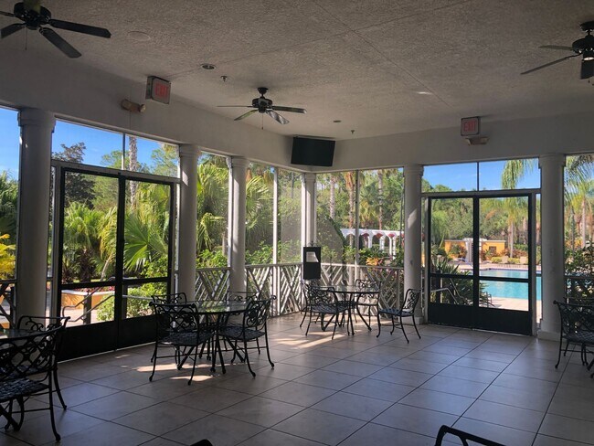 Building Photo - MOVE IN OCTOBER! 3rd floor 3BR/2BA Condo -...