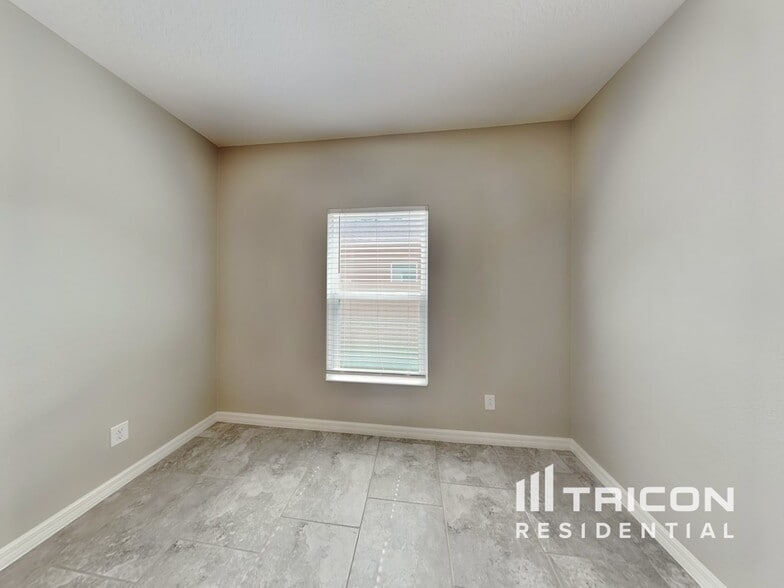 Building Photo - 34633 Salerno Cir
