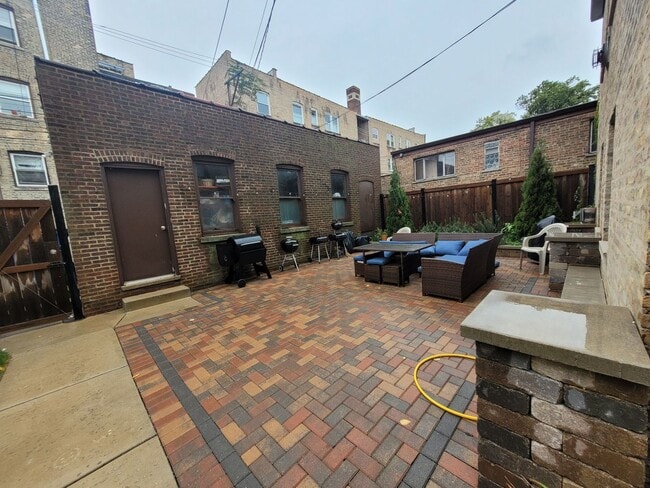 Building Photo - 7372 N Winchester Ave