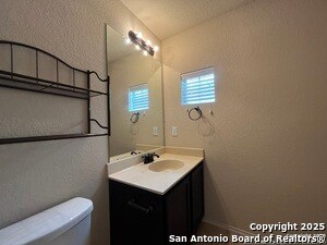 Building Photo - 522 Creekside Cir