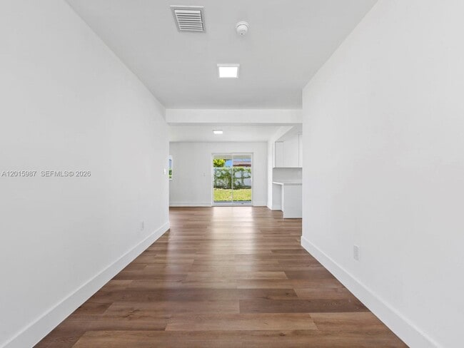 Building Photo - 10530 SW 146th St