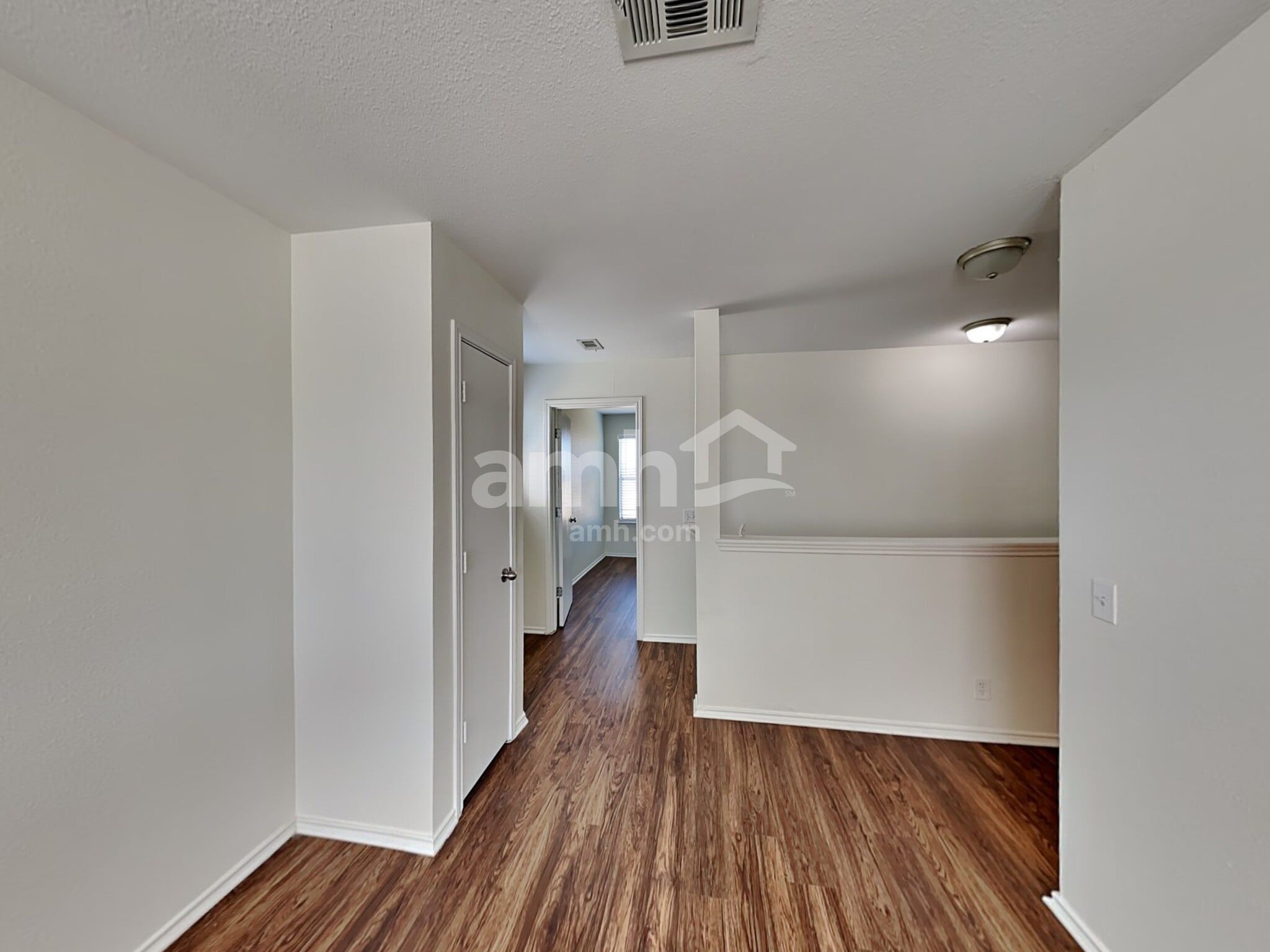 Building Photo - 2909 Tyler Ln