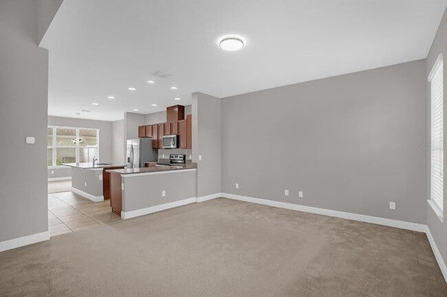 Building Photo - 15537 Honeybell Dr