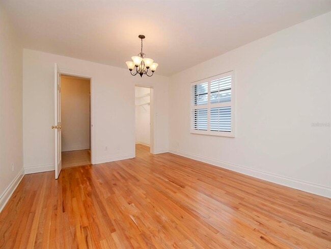 Building Photo - 2607 W Jetton Ave