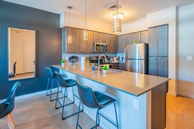 Building Photo - 1016 N 3rd St