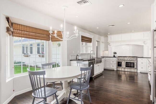 Building Photo - 5214 N 43RD PL