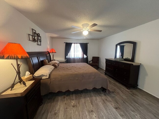 Building Photo - 3-bedroom 2 baths home