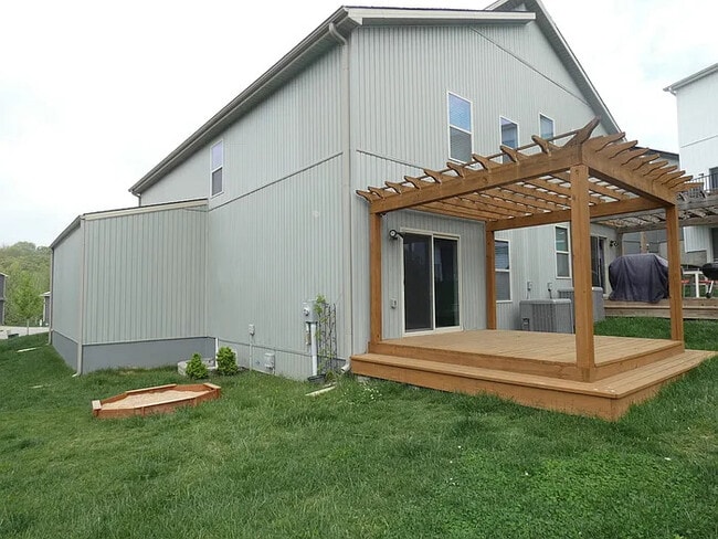 Building Photo - 7615 N Mercier Ct