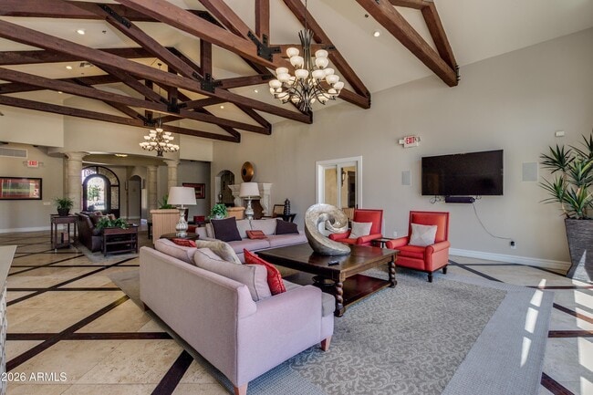 Building Photo - 1367 S Country Club Dr