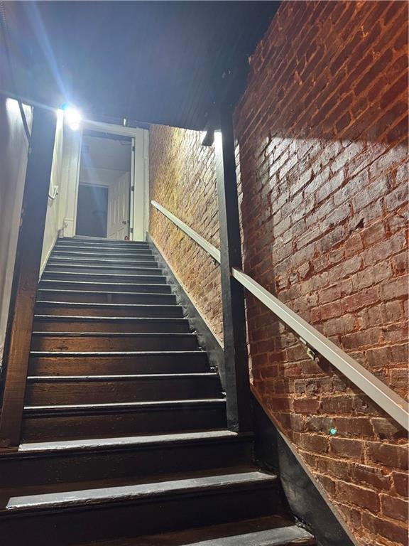 Building Photo - 138 Edgewood Ave SE