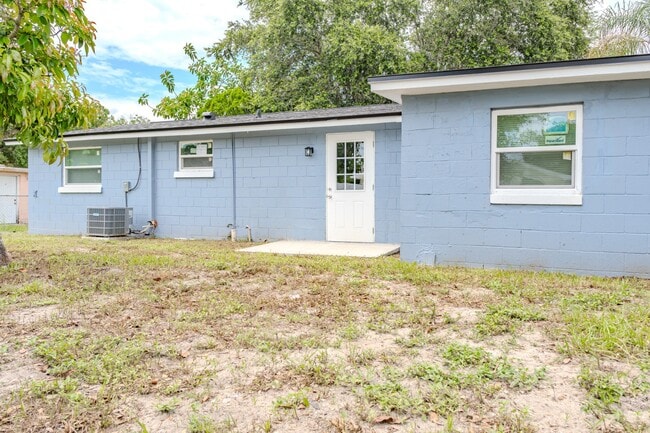 Building Photo - 217 Betty Ave