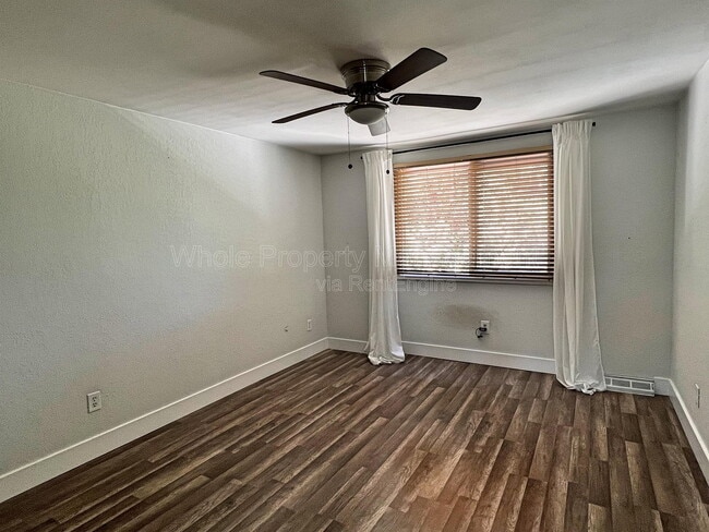 Building Photo - 3032 S Macon Cir