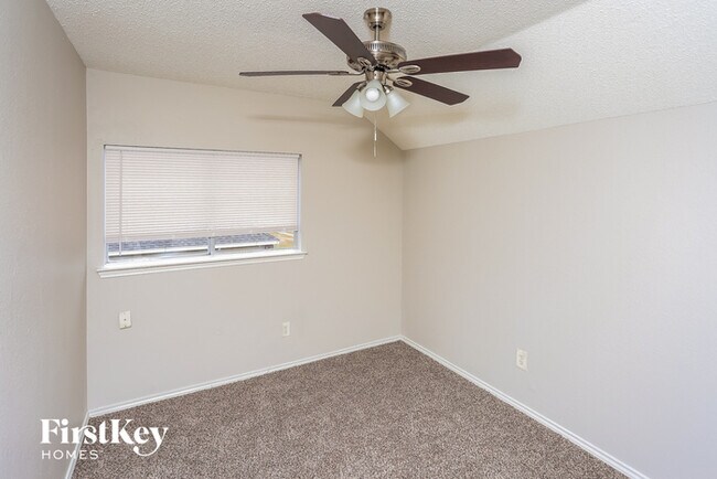Building Photo - 10219 Budtime Ln