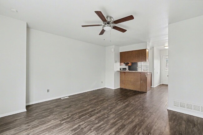 Building Photo - 4152 Charleston Dr