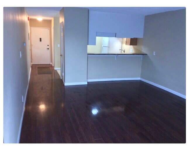Primary Photo - 15344 Weddington St