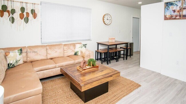Primary Photo - 7815 NW 5th Ct