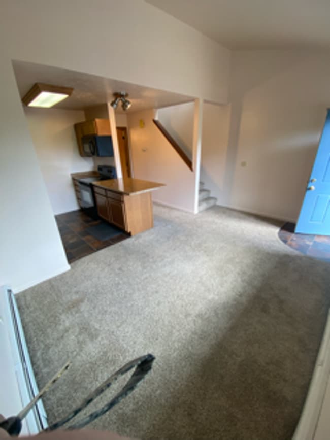 Building Photo - 2 Story Condo in West Fairbanks - Heat and...