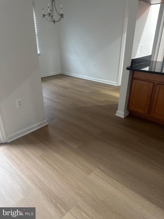 Building Photo - 122 Westwick Ct