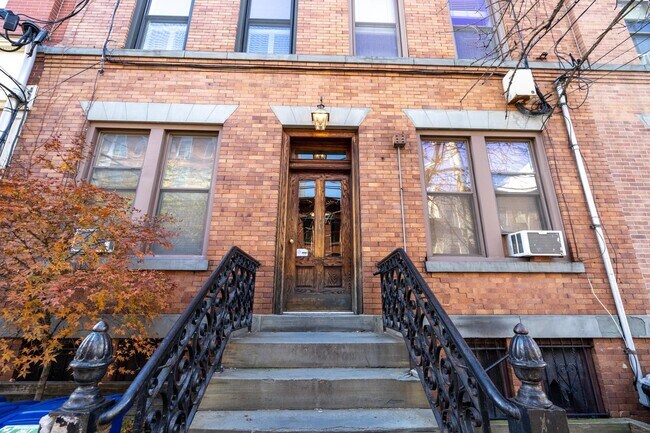 Building Photo - 63 Jefferson St
