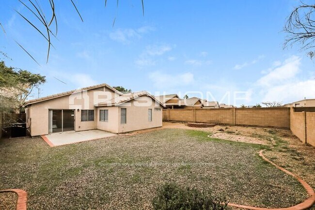 Building Photo - 6504 W West Wind Dr