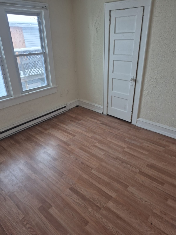 Building Photo - 904 Ash St