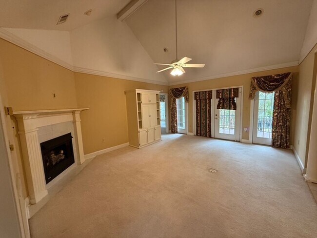 Building Photo - 52 Co Rd 296