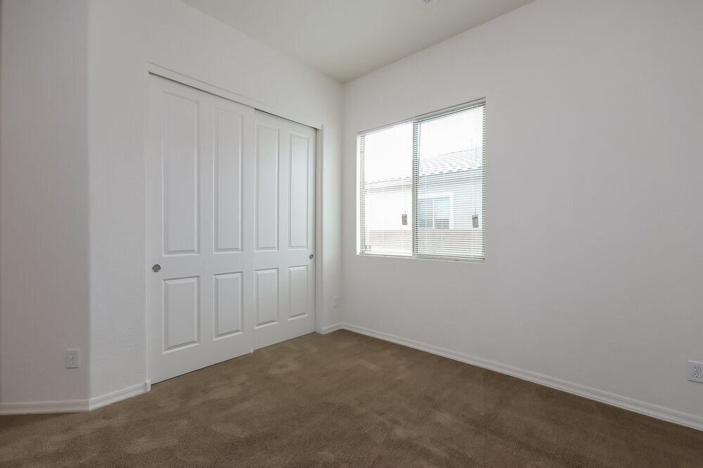 Building Photo - 5113 N 194th Dr